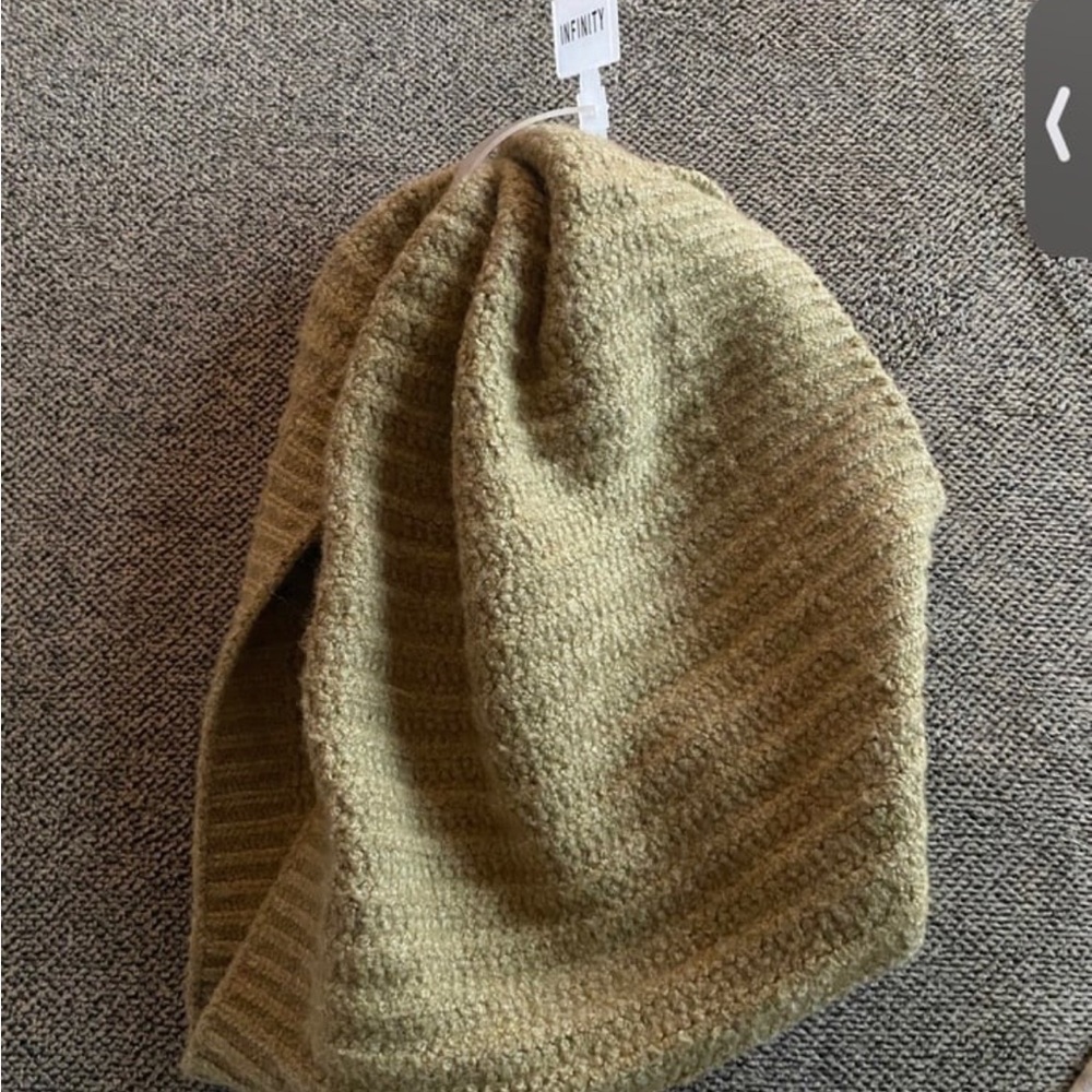 NWT infinity scarf